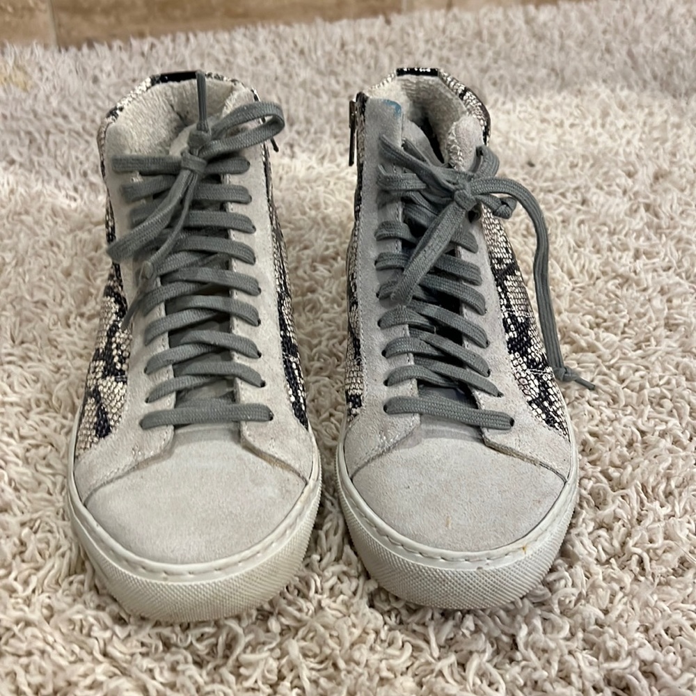 P448 Star Python High Top - image 1